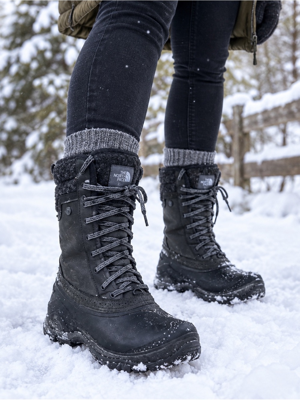 The North Face Boots Womens Size 7 Black Shellista II Lace Up Lined Waterproof